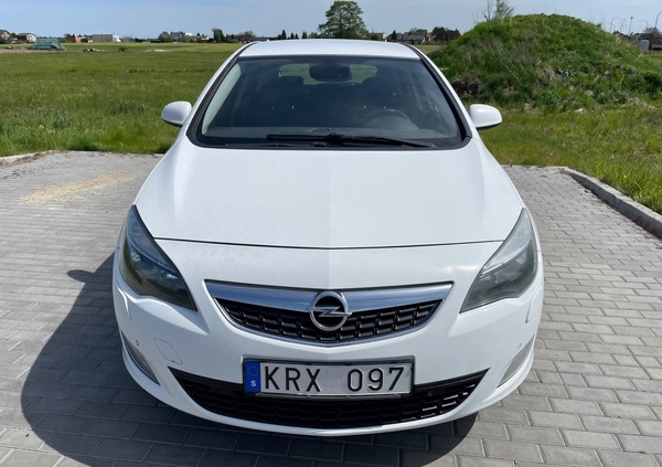 Opel Astra cena 15500 przebieg: 290000, rok produkcji 2010 z Łomianki małe 121